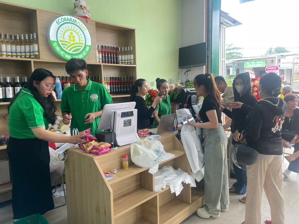 Tuyển nhân viên bán hàng siêu thị.