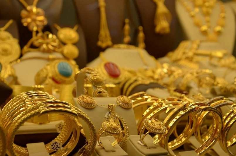 Vàng 610 là vàng gì? Có nên mua không?