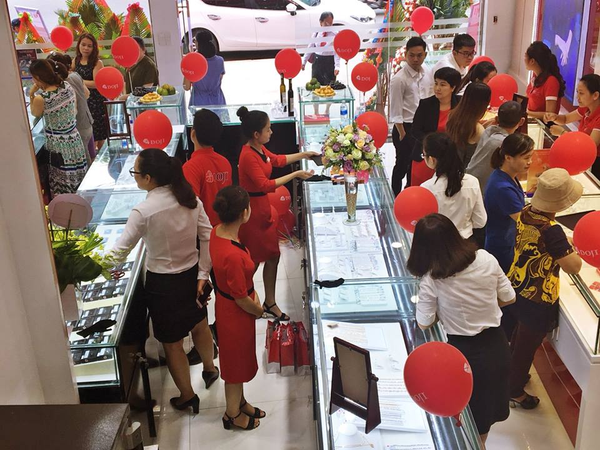 DOJI có đội ngũ tư vấn viên chuyên nghiệp, tận tâm, hỗ trợ chu đáo