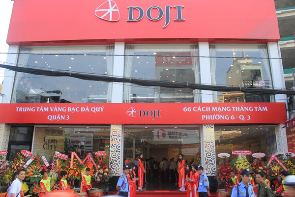 DOJI – thương hiệu trang sức hàng đầu Việt Nam, cung cấp kiềng cưới 24K đẹp, ấn tượng