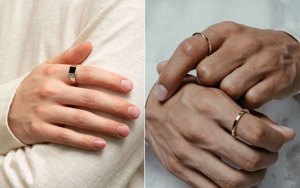 Đeo nhẫn ở ngón trỏ là cách phái nam khẳng định khí chất mạnh mẽ, tự tin, sẵn sàng nắm bắt cơ hội