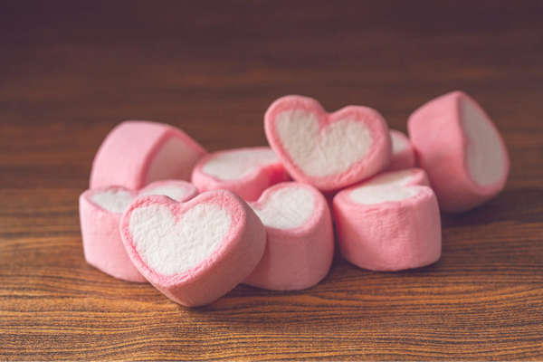 Valentine Trắng gắn với sự kiện “Ngày Kẹo Dẻo”