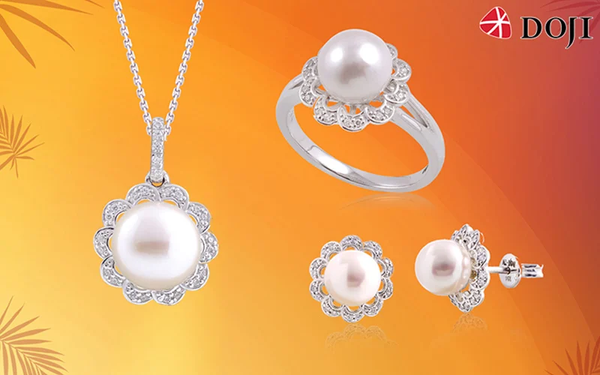 Một bộ trang sức ngọc trai tại DOJI rất phù hợp làm quà tặng vợ nhân dịp kỉ niệm 30 năm ngày cưới