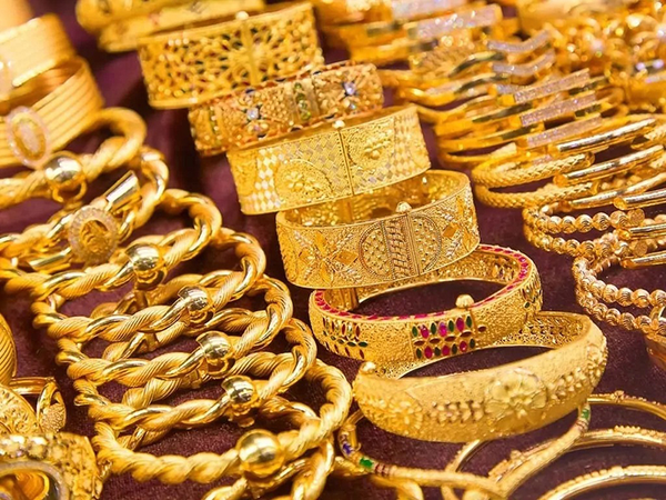 Vàng 610 là vàng tây với 61% vàng nguyên chất