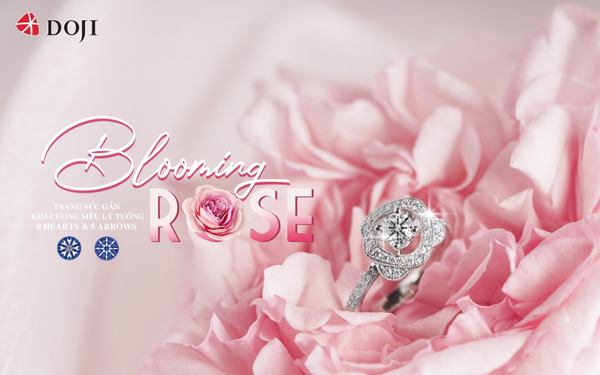 Bộ sưu tập “Blooming Rose” của DOJI tái hiện bông hoa hồng lộng lẫy đang khoe sắc, điểm đặc biệt của thiết kế nằm ở viên kim cương chủ 8 Hearts and 8 Arrows siêu lý tưởng