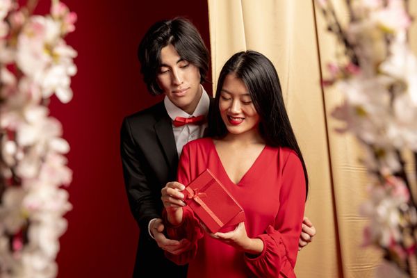Lễ vật cho lễ lại mặt cần được chuẩn bị chu đáo và chỉn chu
