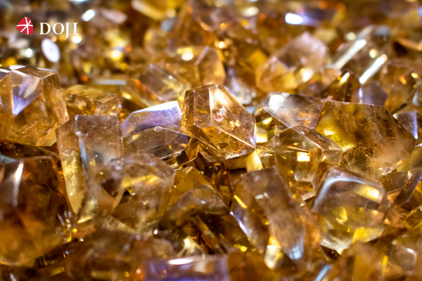 Màu vàng rực rỡ của Citrine đại diện cho sự giàu có và thành công