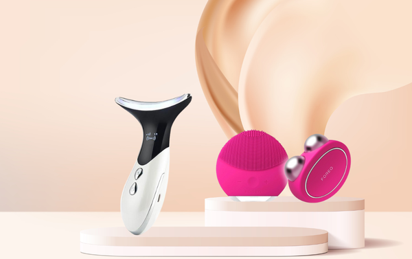 Thiết bị làm đẹp như máy massage nâng cơ và máy rửa mặt là lựa chọn tuyệt vời dành cho mẹ và chị em gái ngày 8/3