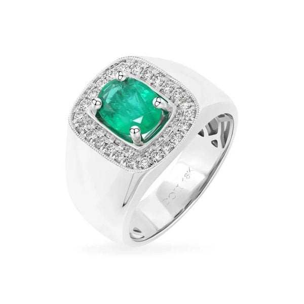 Mẫu nhẫn ngọc lục bảo chế tác từ vàng 18K với viên ngọc lục bảo trung tâm