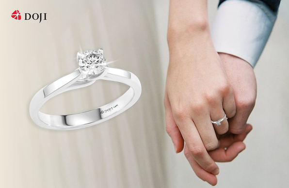 Nhẫn đính hôn hoặc nhẫn cưới thường được đeo ở ngón áp út