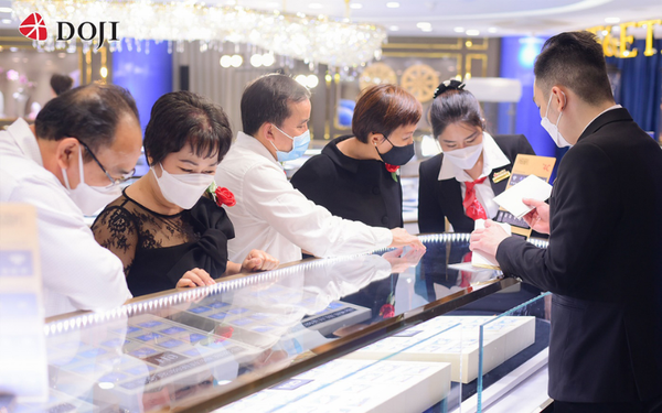 DOJI là thương hiệu cung cấp kim cương nước E hàng đầu Việt Nam