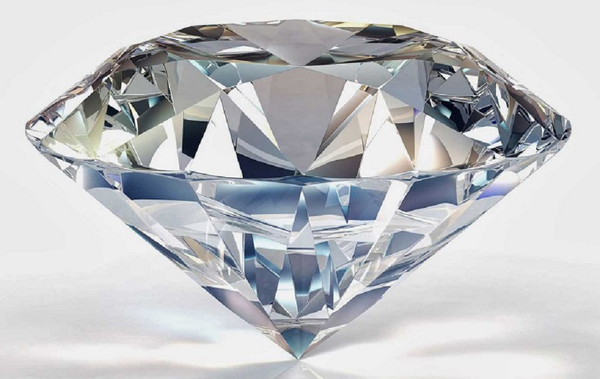 Giá kim cương 9 ly phụ thuộc vào nhiều yếu tố quyết định, dao động từ 2.000.000.000 đến gần 4.000.000.000 VNĐ