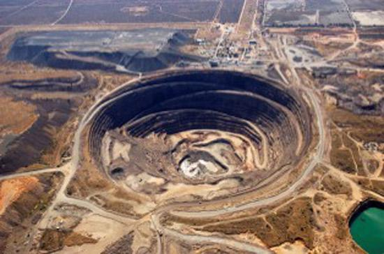 Hoạt động từ 1975, mỏ kim cương Letlhakane tọa lạc ở Cộng hoà Botswana