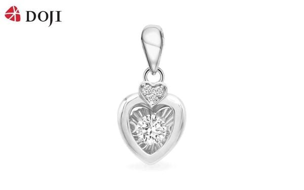 Mặt dây chuyền vàng trắng 14K làm nên tuyệt tác trang sức với độ phản chiếu lấp lánh