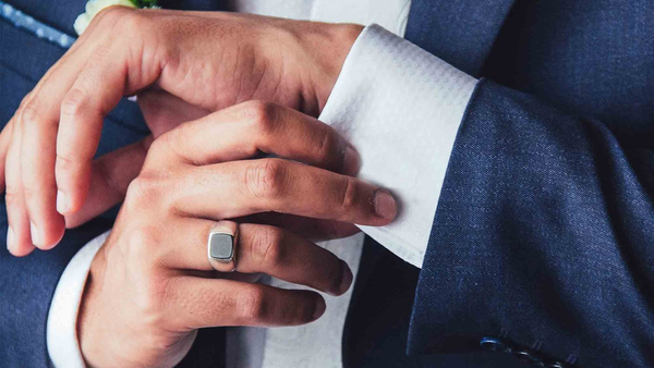 Để có được kích thước nhẫn chính xác, bạn cần phải lưu ý các yếu tố tác động như nhiệt độ, độ dày, cấu trúc ngón tay