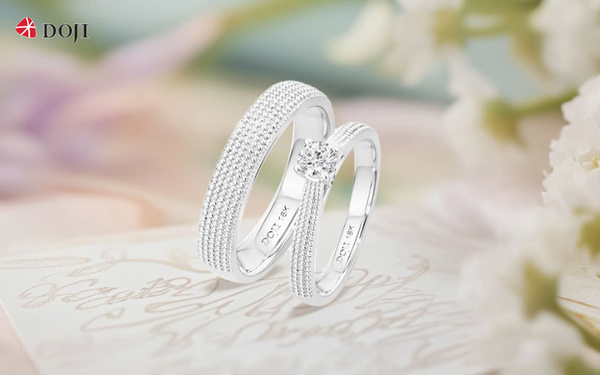 BST Nhẫn cưới Infinity Love với viên kim cương 99 giác cắt hoàn mỹ cùng thiết kế vòng tròn vô tận tượng trưng cho tình yêu vĩnh cửu, bất diệt