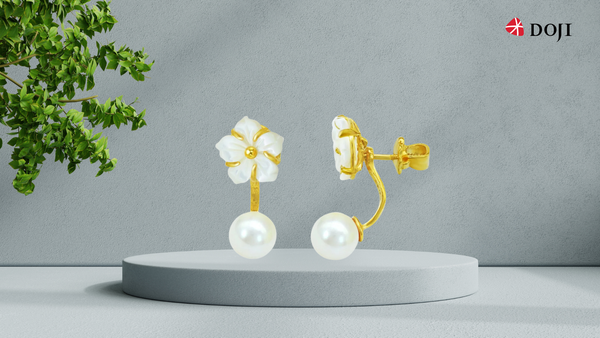 Bông tai vàng 24K DOJI BLE0002600A1PL1 mang đến một vẻ đẹp thanh lịch và nhã nhặn với điểm nhấn là ngọc trai được chạm khắc tinh xảo.