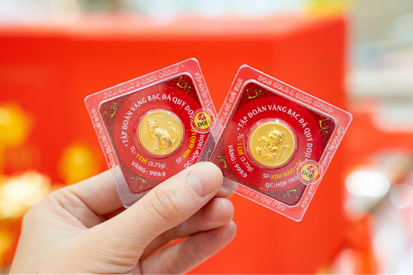 Vàng nhẫn phù hợp với những ai có ngân sách vừa phải và muốn tích lũy vàng linh hoạt theo từng giai đoạn