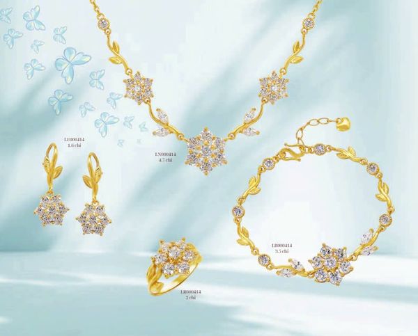 BST “Modern Beauty” tôn vinh vẻ đẹp thanh lịch với nhẫn vàng 24K kết hợp đá lấp lánh, mang đến nét sang trọng, cuốn hút