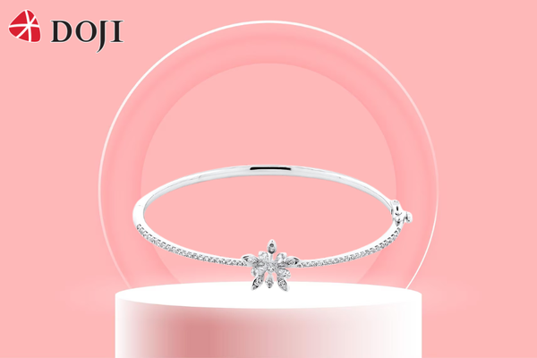 Mẫu vòng tay DOJI AFGR000506F2DA1 phù hợp với quý cô có phong cách sang trọng, kiêu sa