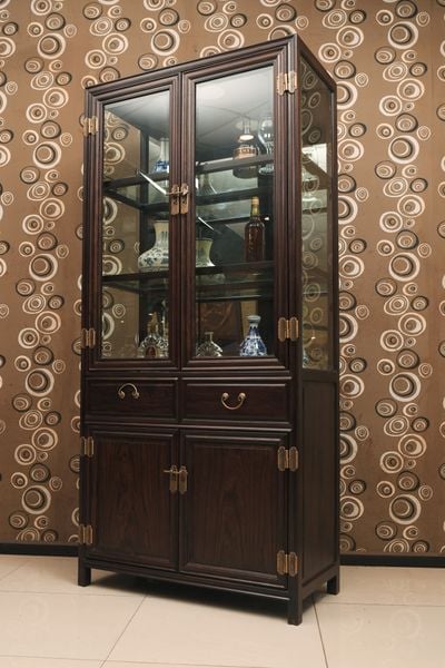 Tủ kính gỗ cao cấp