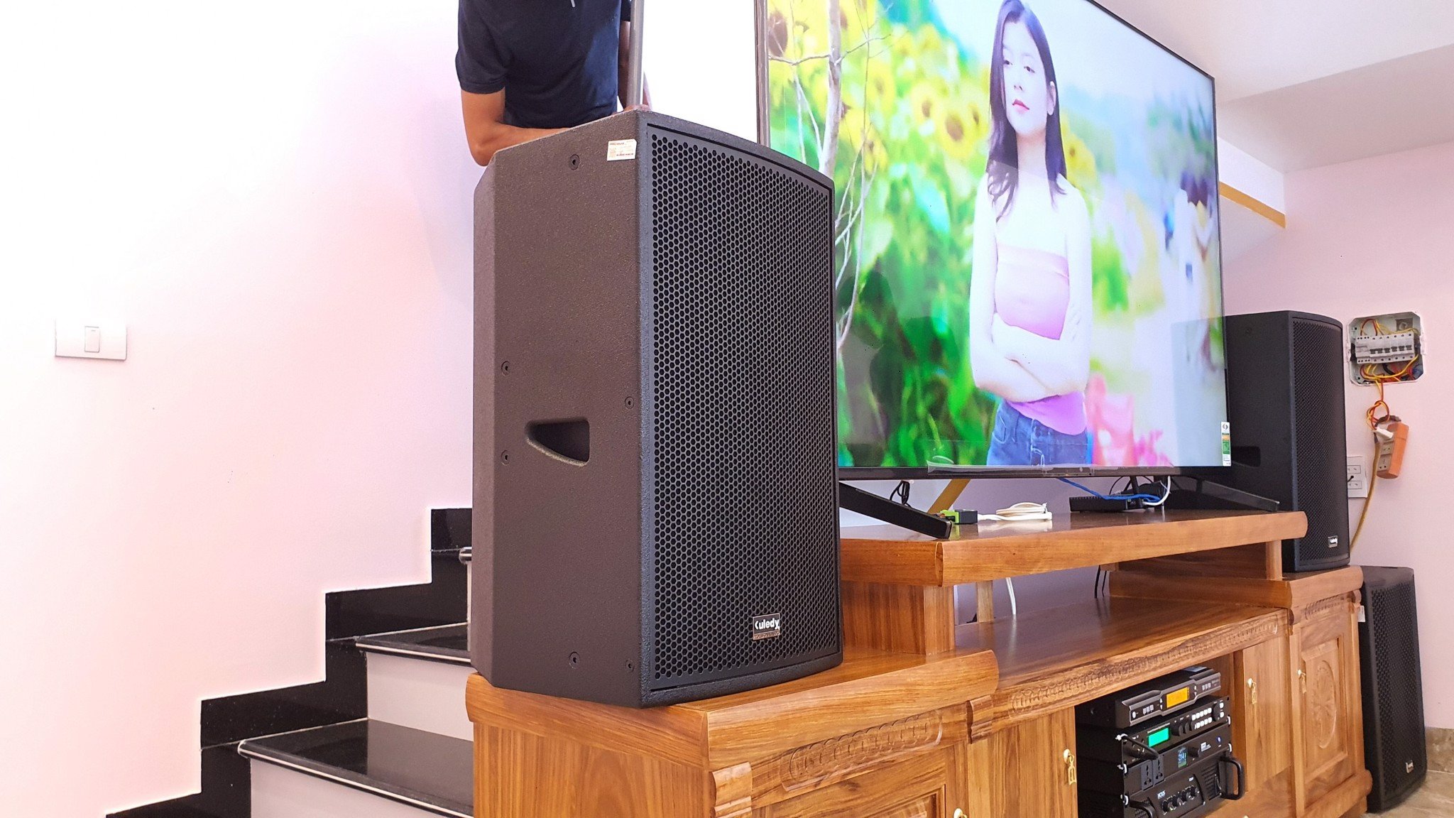 Lắp đặt dàn karaoke gia đình Kuledy CX12 tại đảo Cát Bà