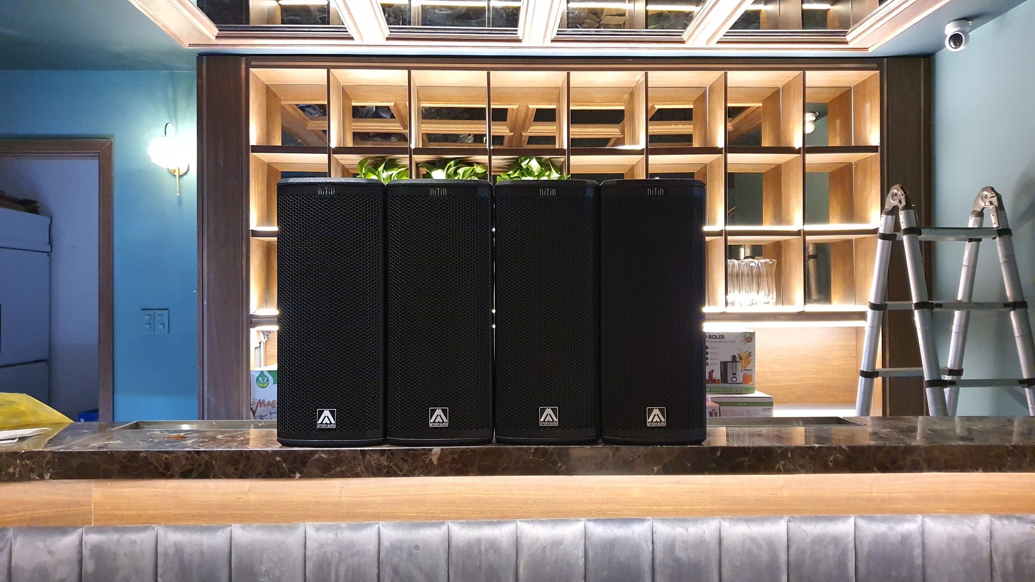 Thi công hệ thống loa Amate Audio tại quán Lounge Funtasia, Tông Đản