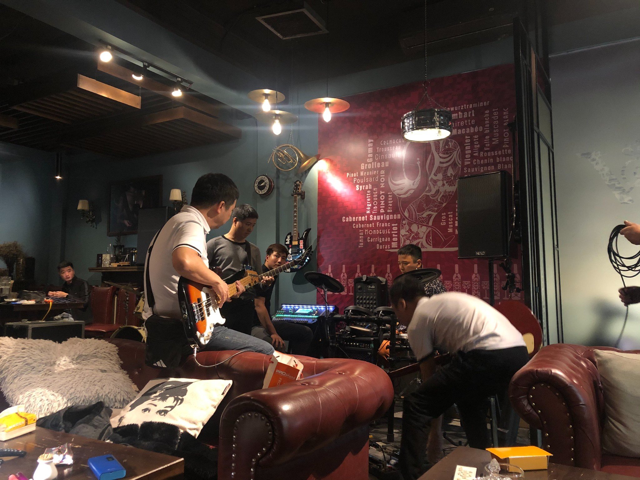 Lắp đặt dàn loa Nexo PS15 cho hệ thống chơi live band tại Hà Nội