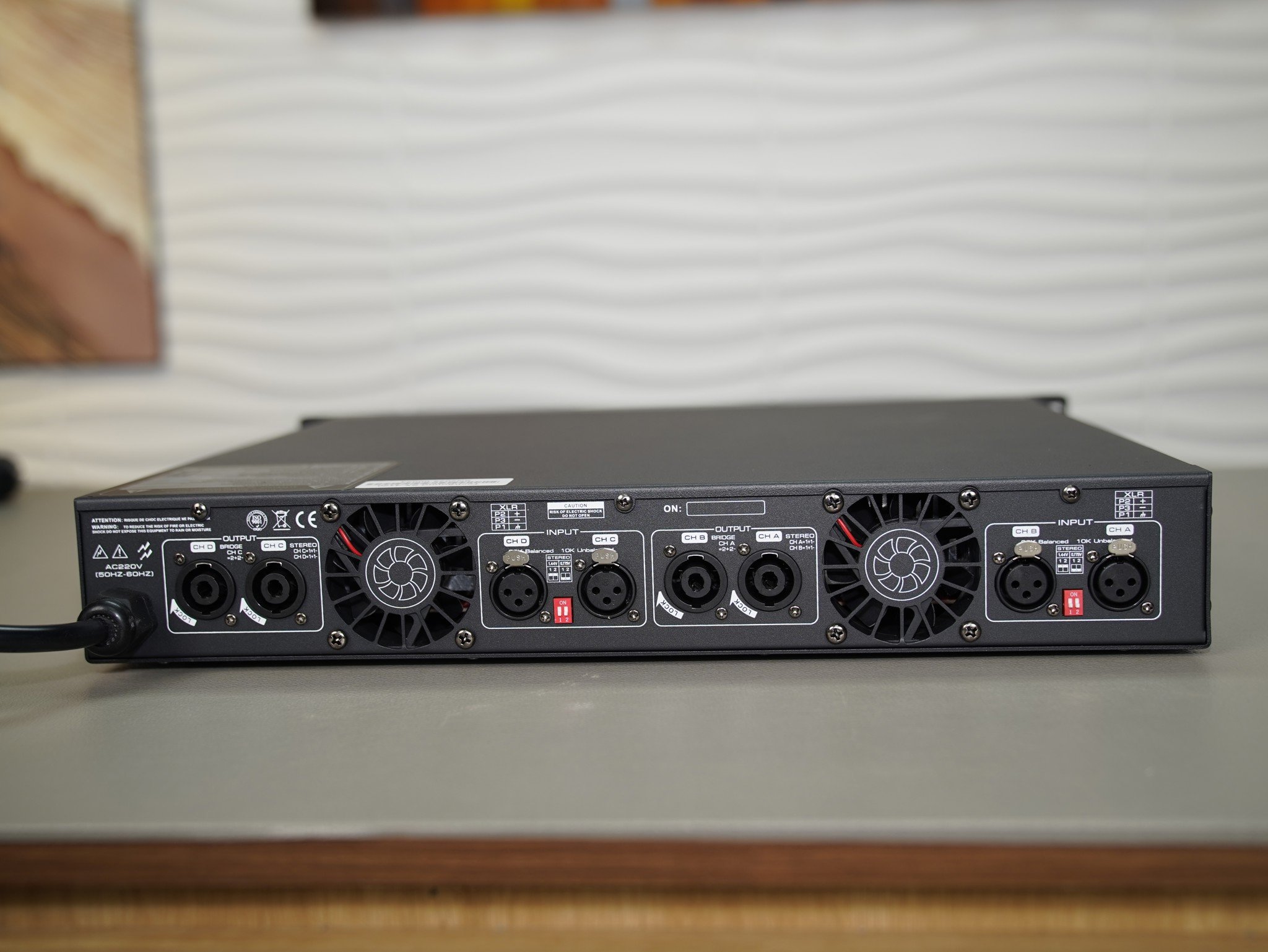 Cục đẩy 4 kênh ClassD Techsound SX4120 8 Cục đẩy 4 kênh ClassD Techsound SX4120