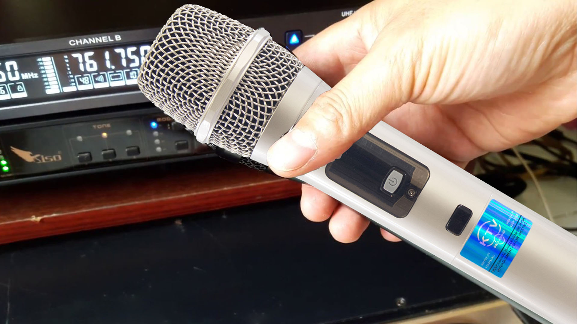 Chỉnh micro không dây