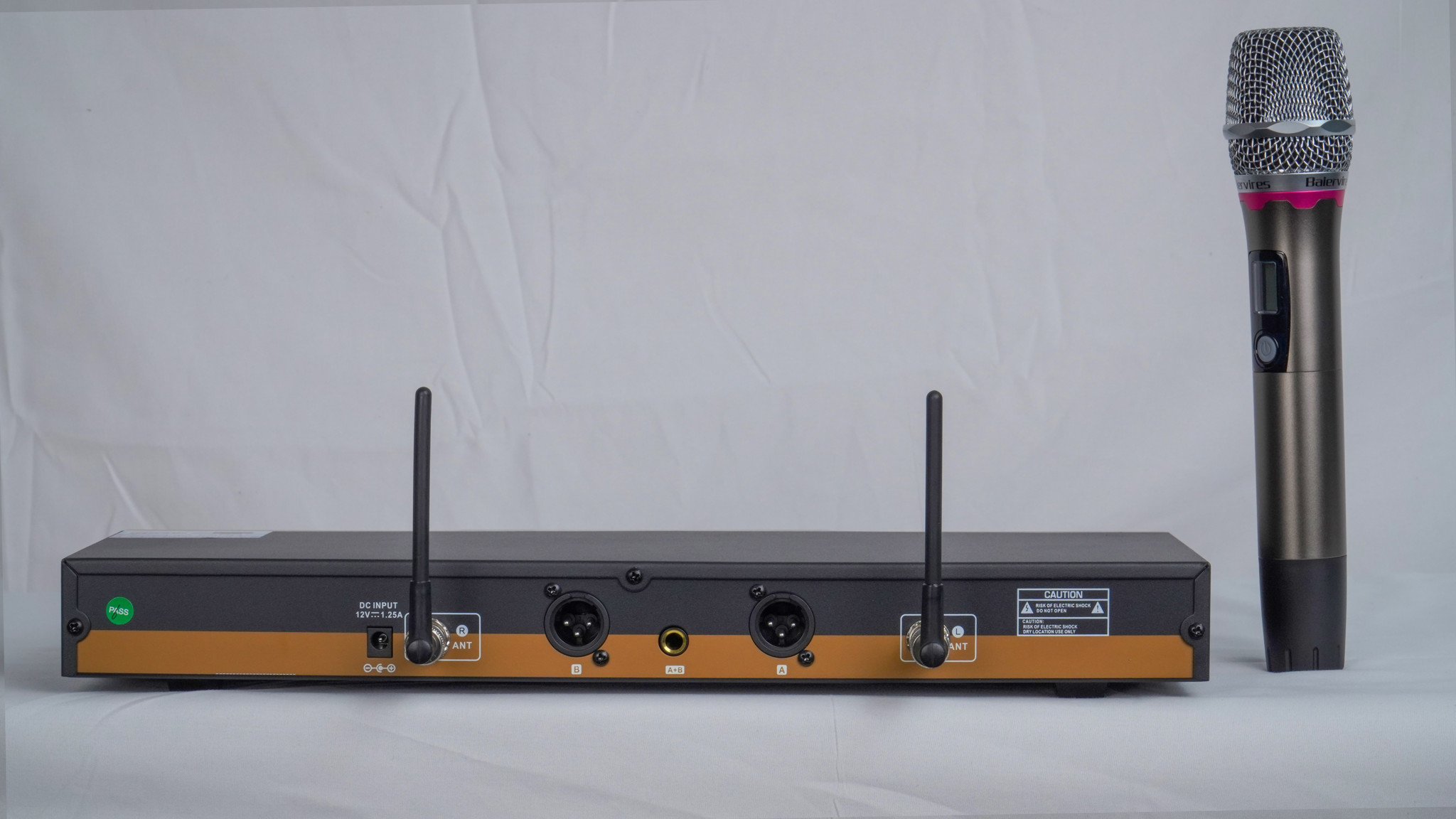 hinh anh tong hop top 5 loai micro khong day tot nhat hien nay so 1