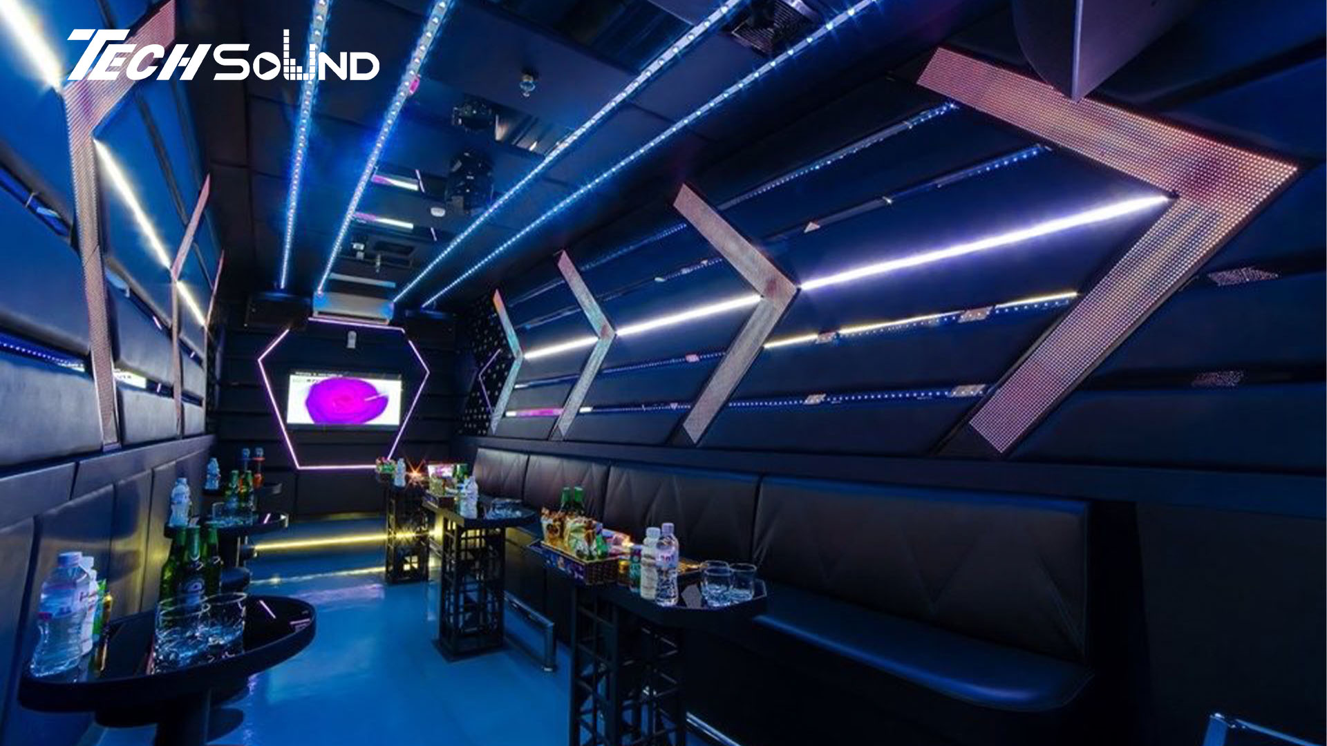 Không gian phòng hát karaoke