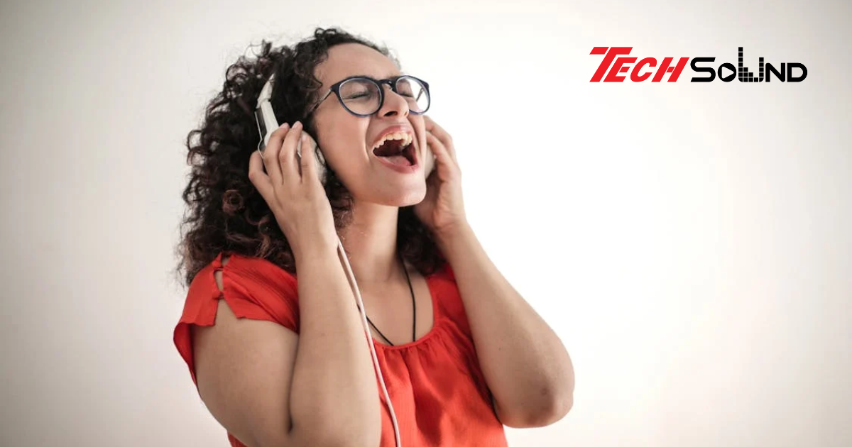 Tai nghe gọng kính – Sự kết hợp độc đáo giữa thời trang và âm thanh