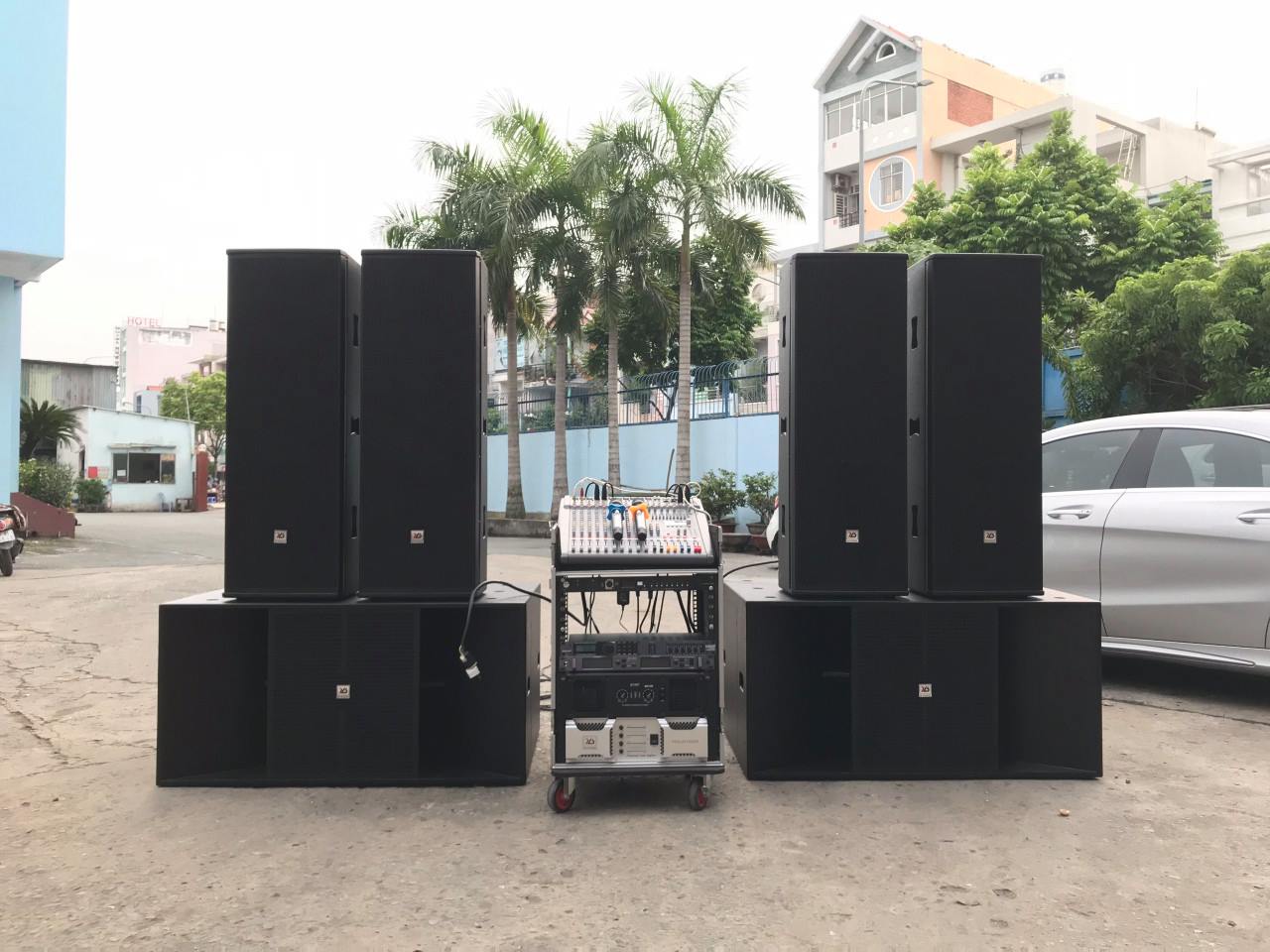 thiet bi am thanh san khau ngoai troi 1