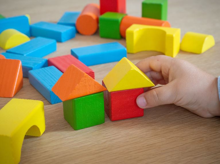 Những món đồ chơi thông minh cho bé 4-5 tuổi mà ba mẹ không thể bỏ qua