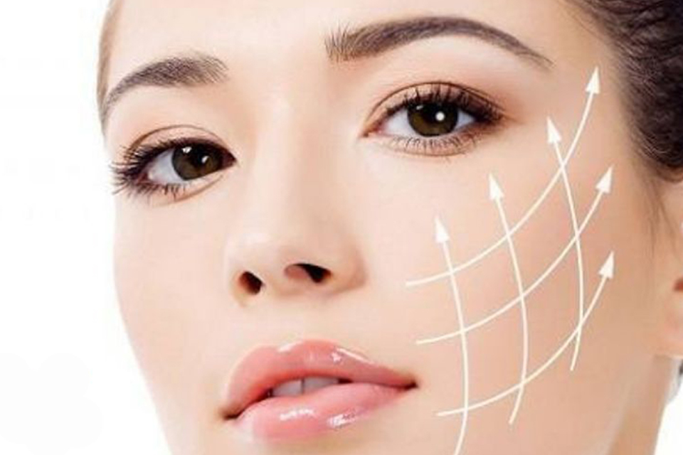 👩‍🦳 Da bắt đầu chảy xệ, mặt không còn nét thanh thoát? Căng cơ trẻ hóa – liệu pháp nâng đỡ gương mặt không cần dao kéo
