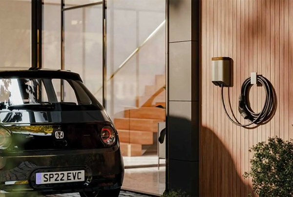 Thời gian sạc pin ô tô điện tại nhà và trạm sạc mất bao lâu?