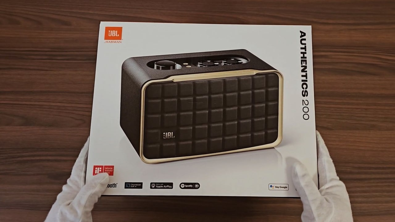 Trên tay JBL Authentics 200: Thiết kế cổ điển, âm thanh sống động, tích hợp trợ lý ảo xịn sò