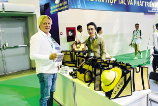 SỬNG SỐT VỚI MÓN QUÀ VIỆT TỪ CỎ BÀNG