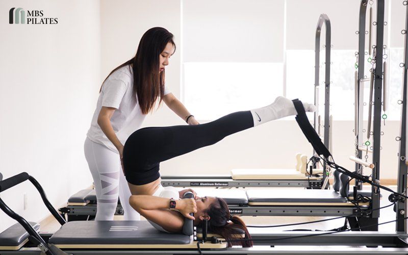 Sở hữu đường cong quyến rũ với MBS Pilates lớp học 1:1 – Pilates Việt Nam -  MBS Studio