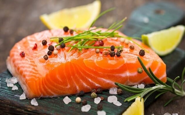 Sashimi cá hồi là gì? Cách làm sashimi cá hồi đúng chuẩn