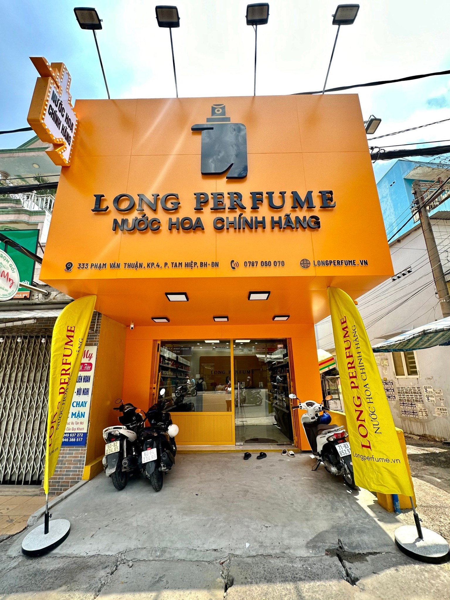 TƯNG BỪNG KHAI TRƯƠNG CHI NHÁNH 3 – LONG PERFUME TAM HIỆP VỚI SIÊU ƯU ĐÃI QUÀ TẶNG