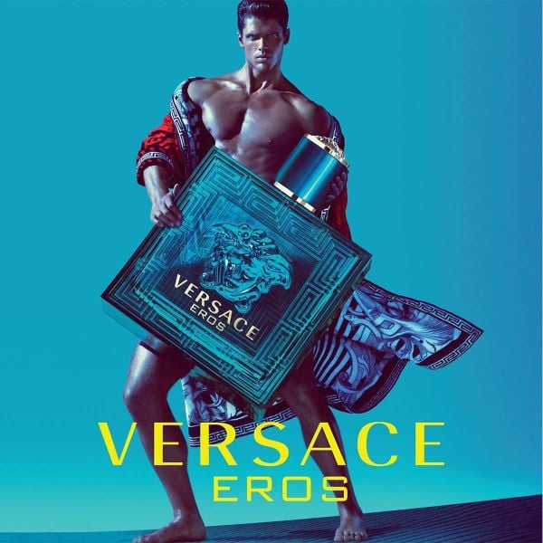 Dòng nước hoa Versace EDT cũng được nhiều chàng trai ưa chuộng