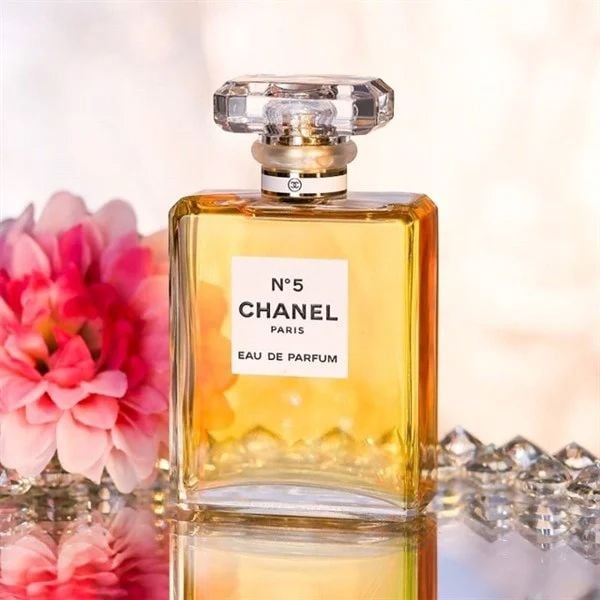 Chanel No5 có hương thơm quyến rũ khó quên