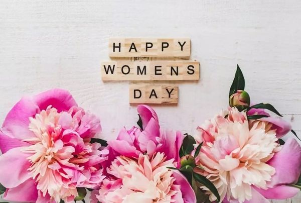 Thiệp, hình ảnh chúc mừng 8/3