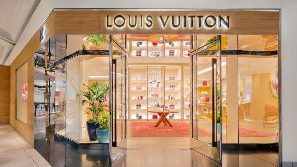 Louis Vuitton - Thương hiệu cao cấp rất được ưa chuộng hiện nay