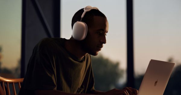 Tai nghe là quà tặng cho nam thiết thực nhất trong dịp sinh nhật