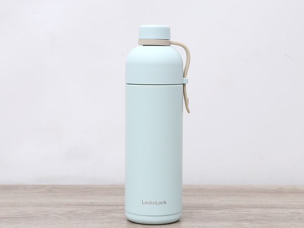 Bình nước giữ nhiệt là quà tặng thể hiện sự quan tâm