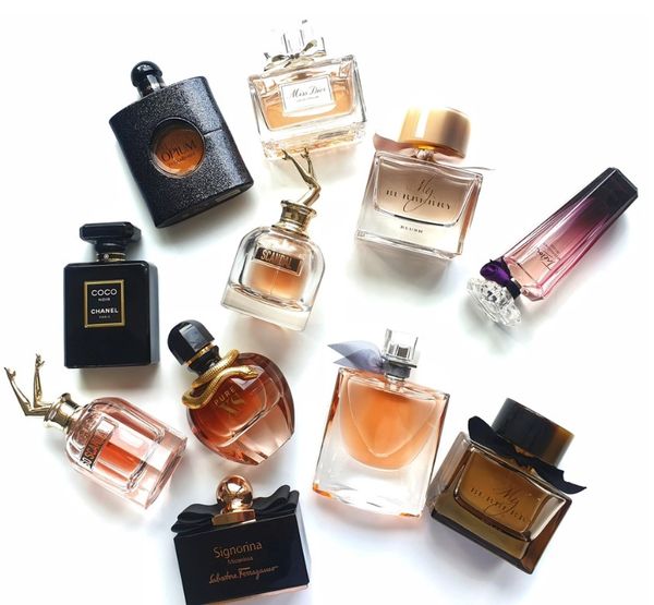 Nước hoa nữ - Món quà tinh tế tôn vinh sự sang trọng và duyên dáng của sếp nữ