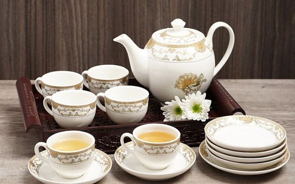 Bộ ly tách sang trọng - Món quà thể hiện sự quý phái và tinh tế, nâng tầm từng khoảnh khắc thưởng thức của sếp